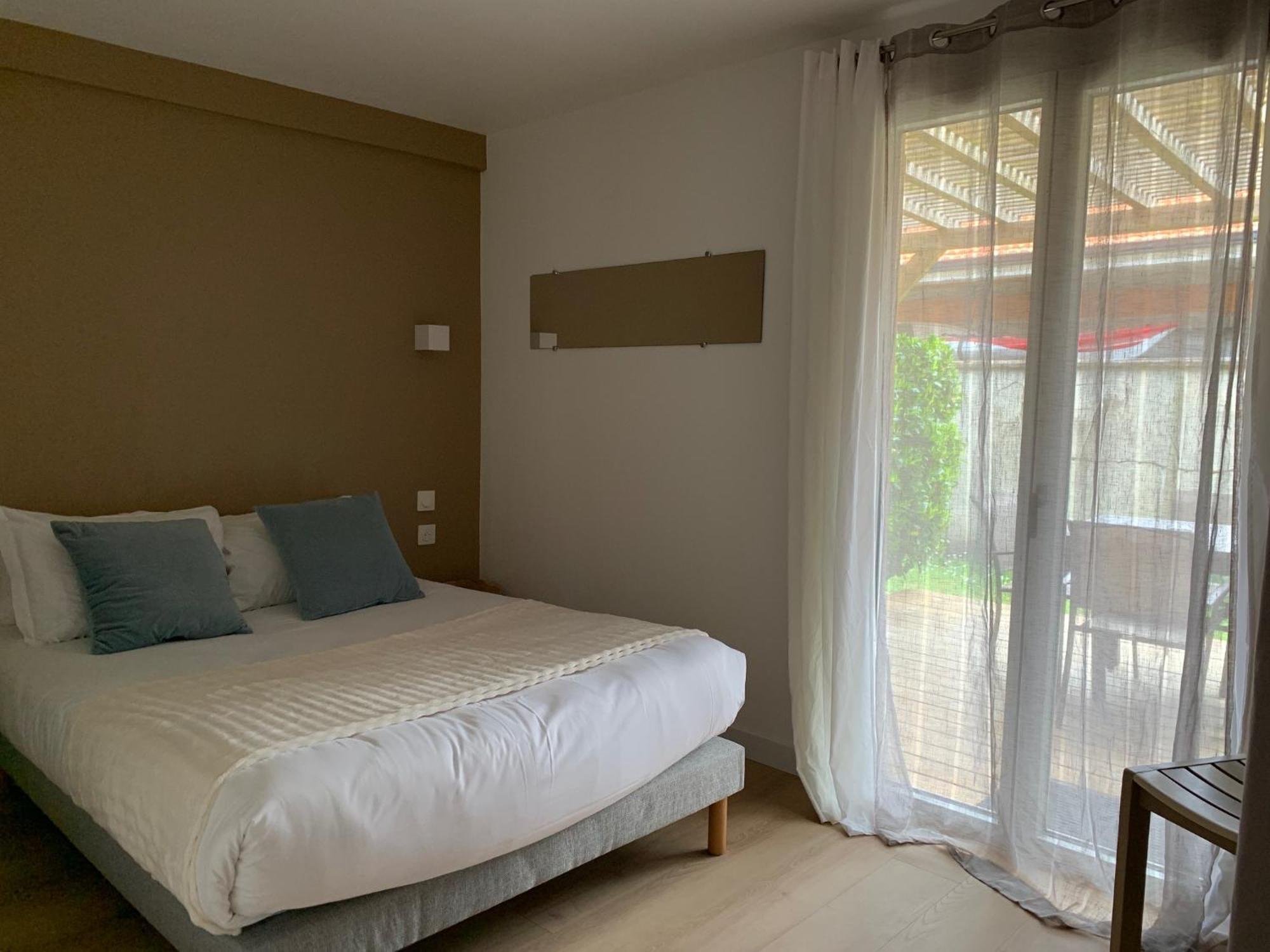 Logis Hotels - Hotel Et Restaurant L'Oceana Lanton Kültér fotó