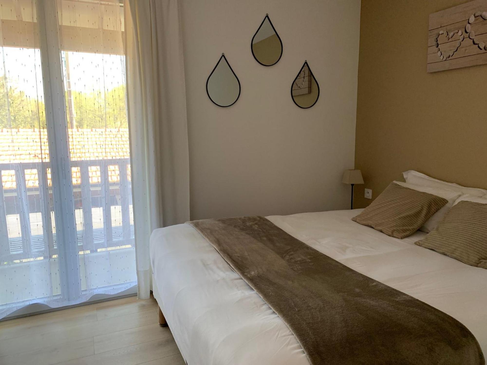 Logis Hotels - Hotel Et Restaurant L'Oceana Lanton Kültér fotó